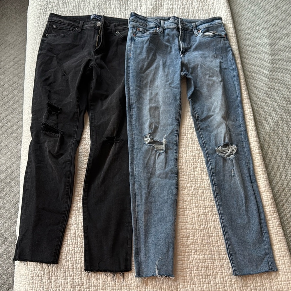 2 pairs gap distressed jeggings, like new!